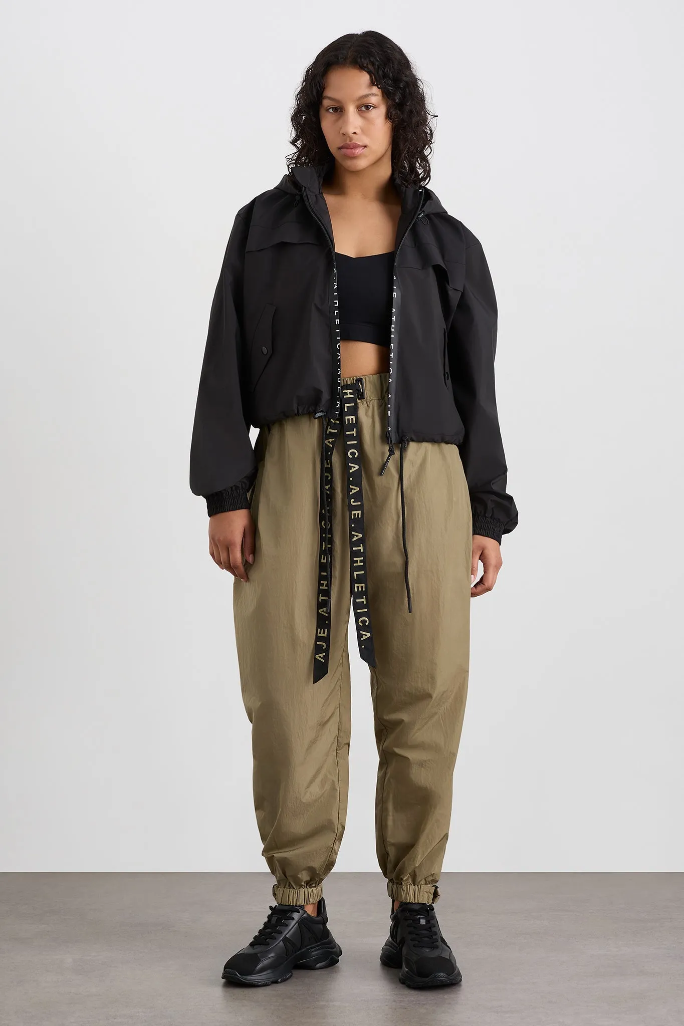 Belted Windbreak Pant 502