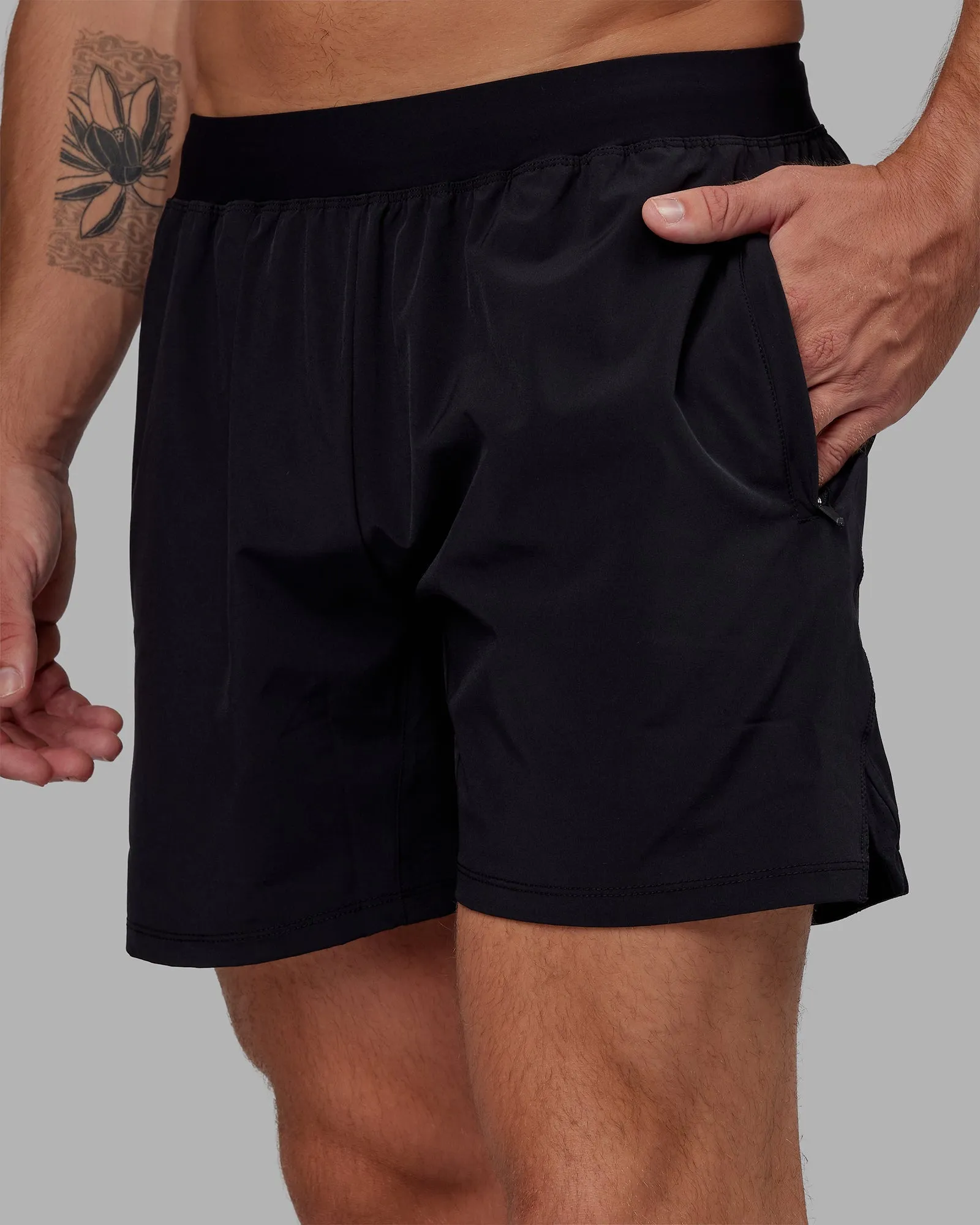 Challenger 6" Performance Shorts - Black