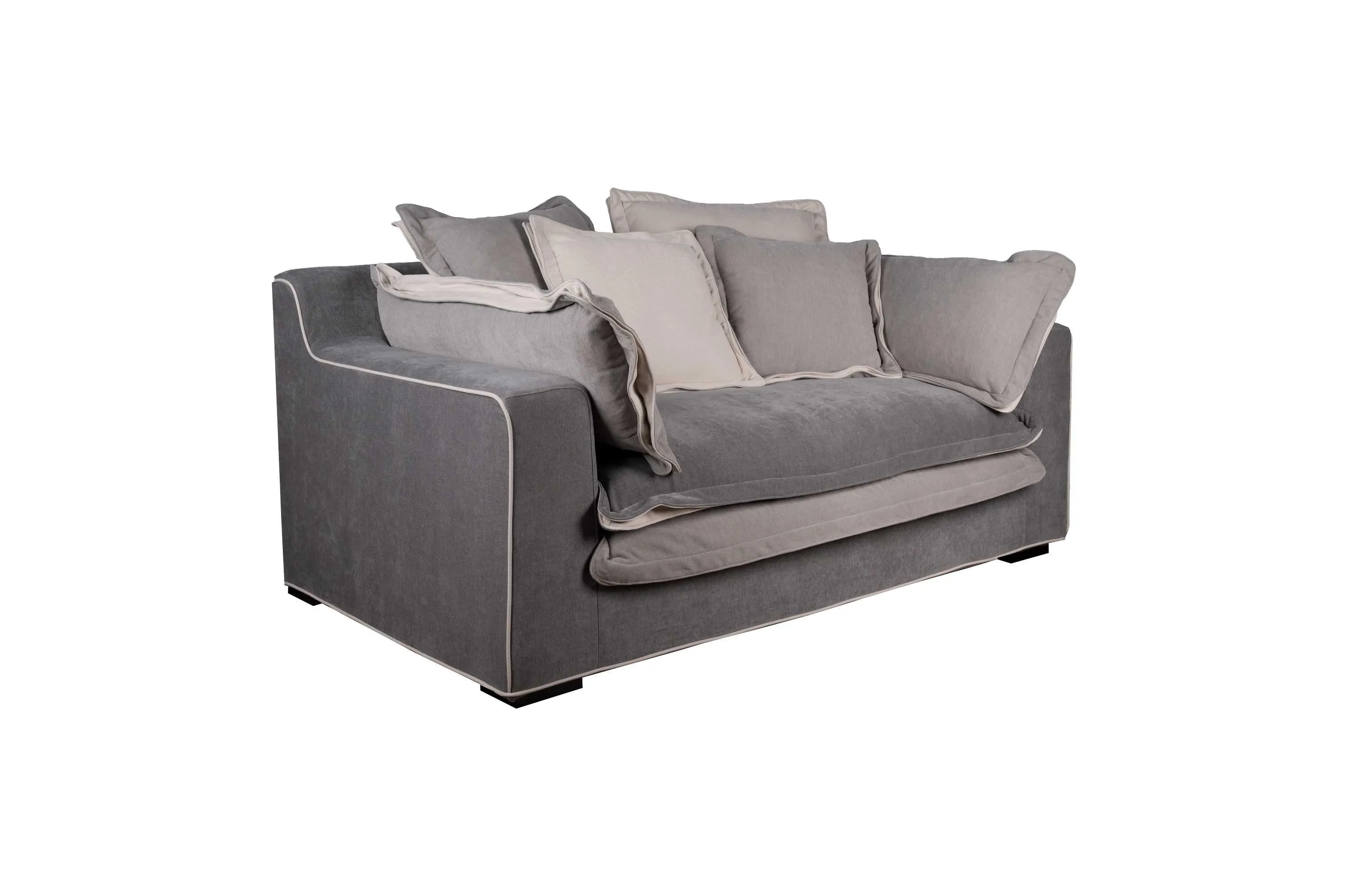 Cora Loveseat