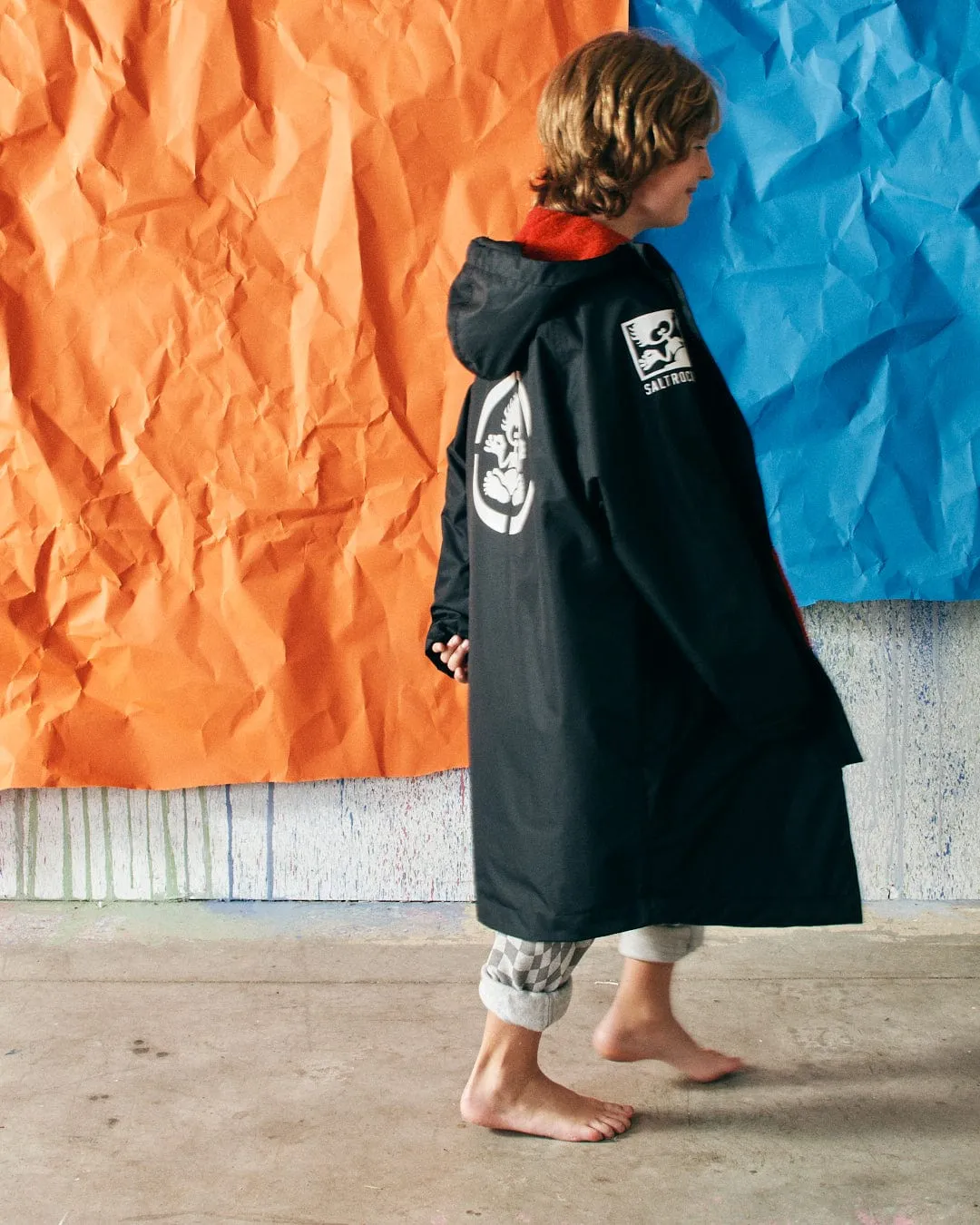 Recycled Kids Changing Robe - Black/Red