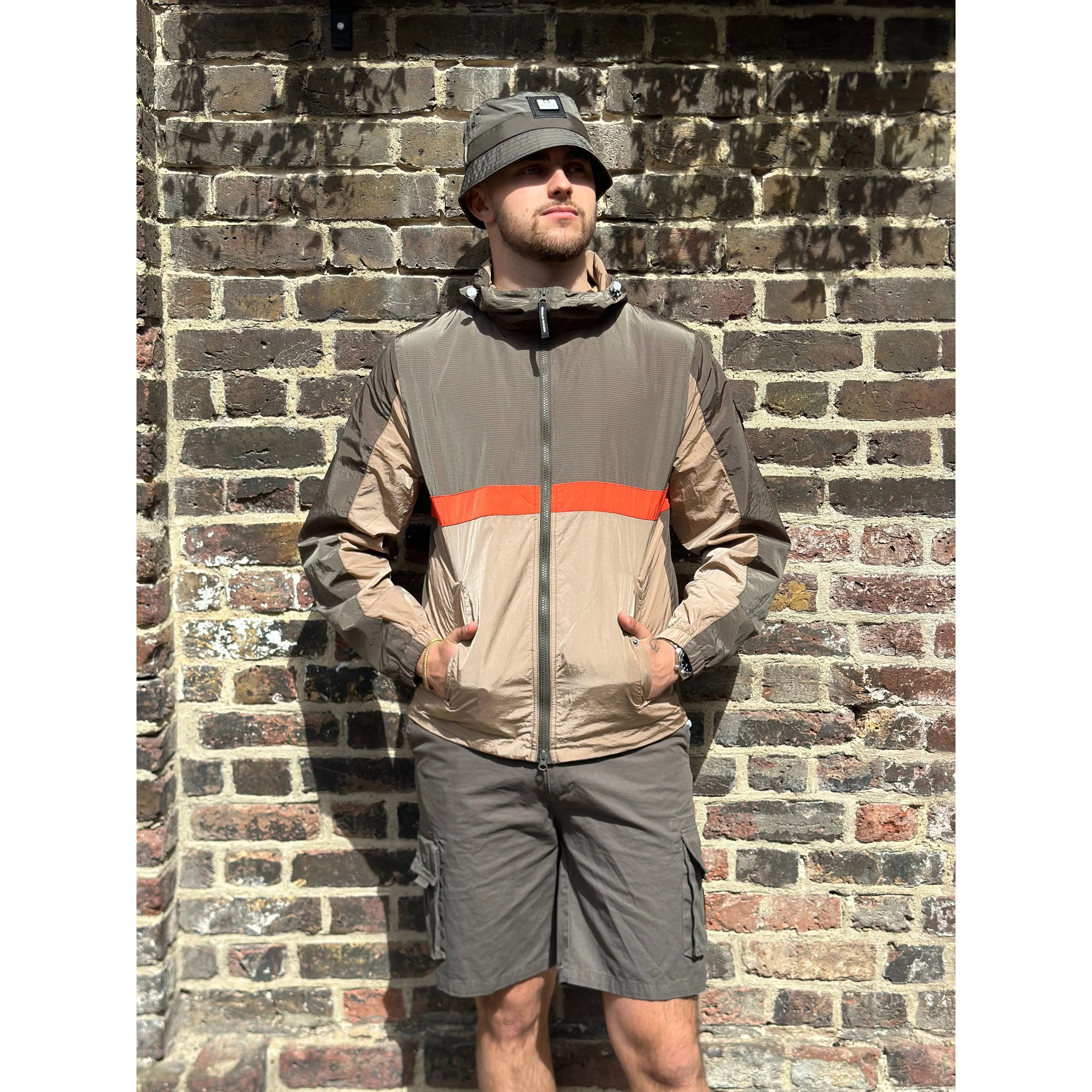 Weekend Offender - Parissa Stand Out Castle Green - Windbreaker