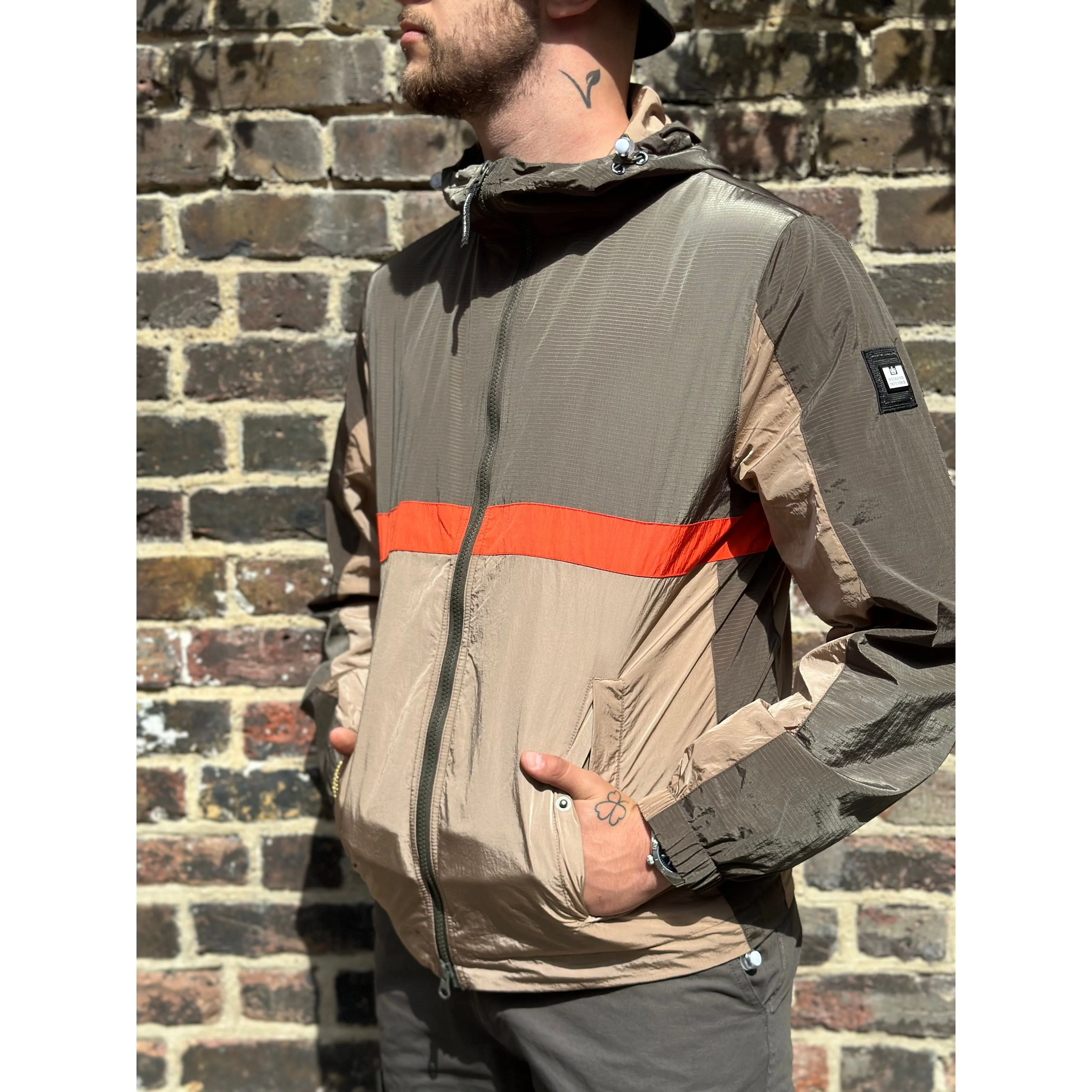 Weekend Offender - Parissa Stand Out Castle Green - Windbreaker